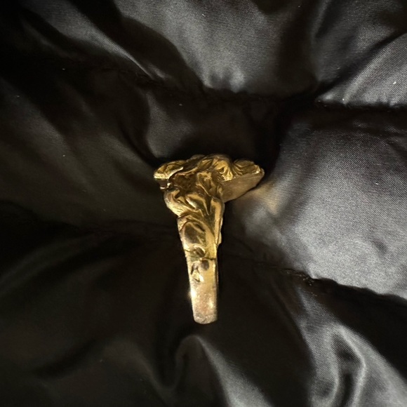 Handmade 14kt gold ring with face. - Picture 2 of 4